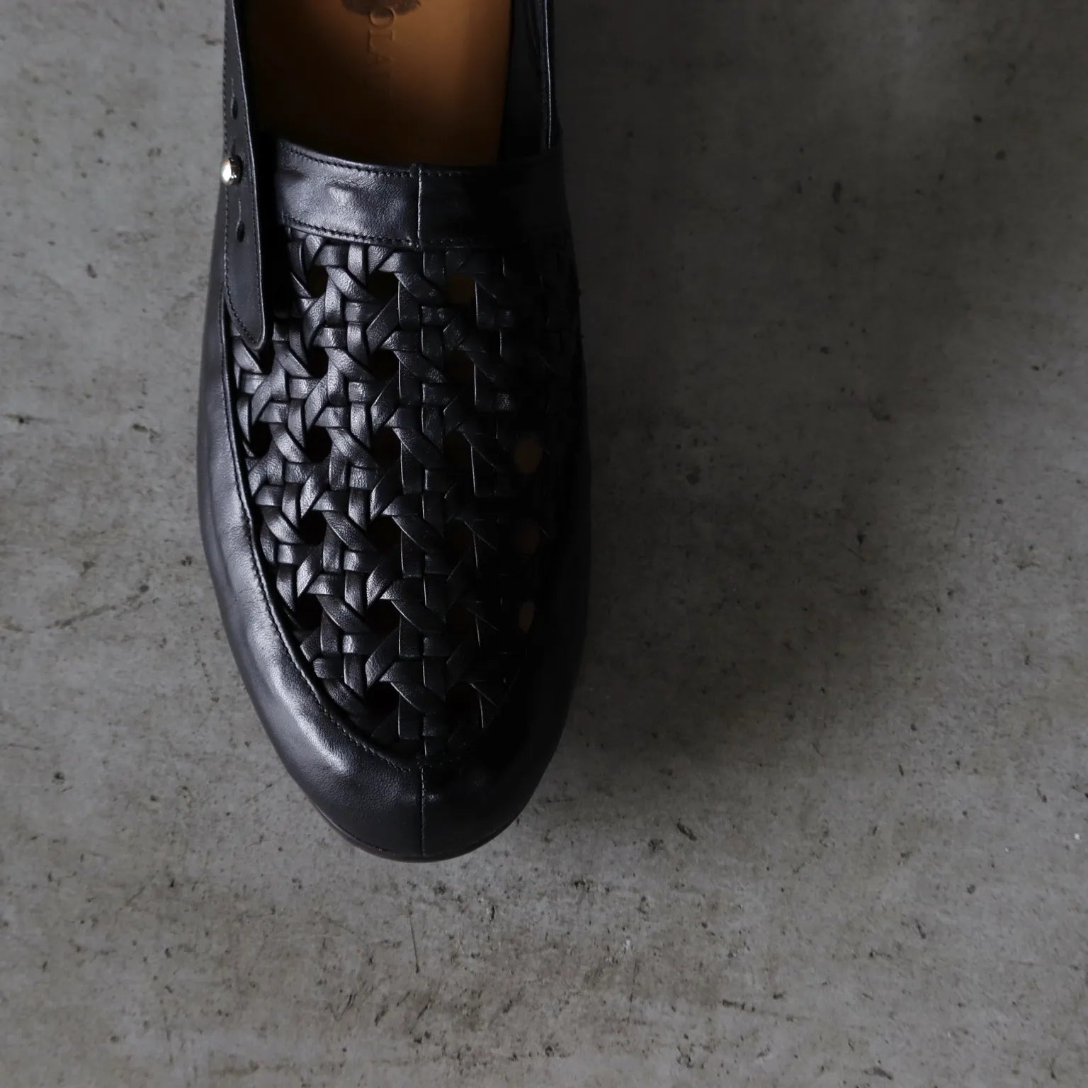 八つ目編み”のサンダル – CASANOVA&CO