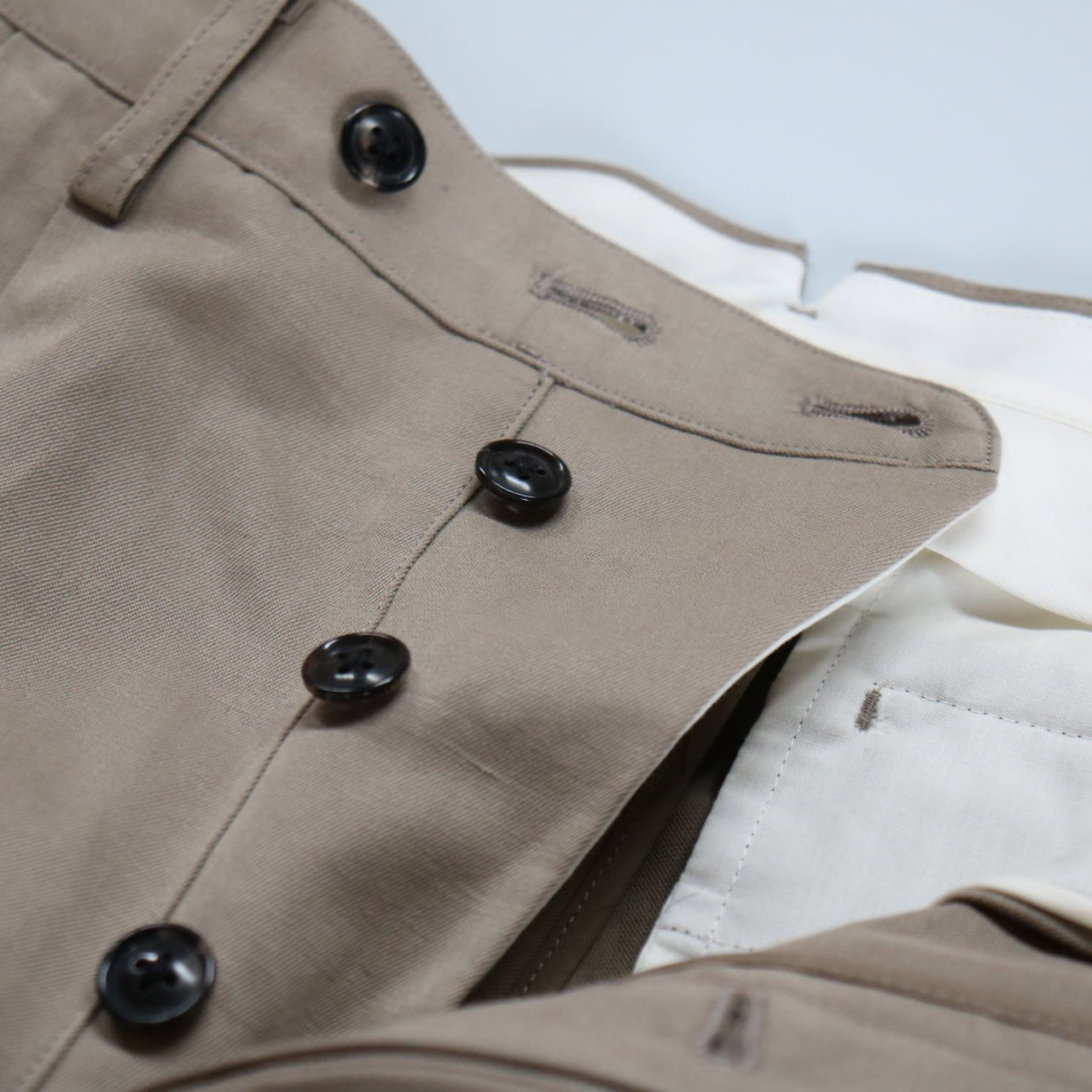 tilt The authentics – CASANOVA&CO