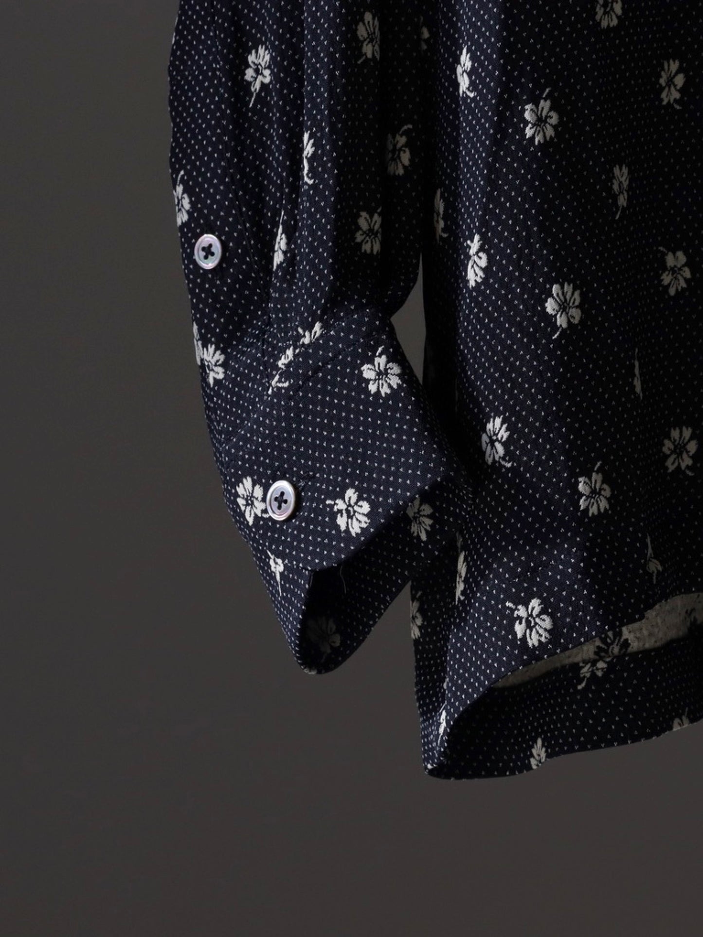 calmlence-classic-open-collar-shirt-blk-3