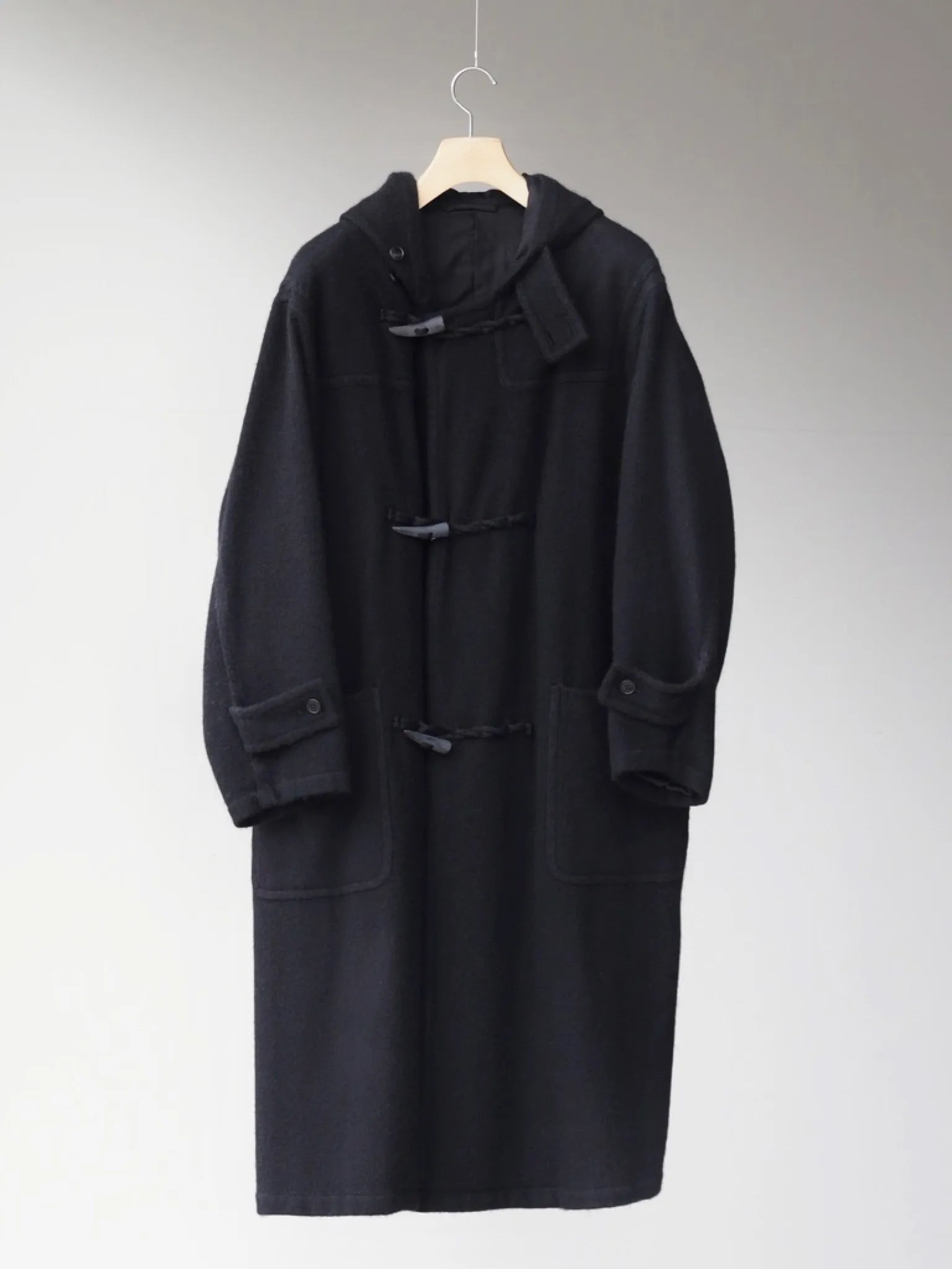 COMOLI カシミヤ ダッフルコート BLACK | CASANOVA&CO (カサノヴァ COMOLI カシミヤ ダッフルコート BLACK | CASANOVA&CO (カサノヴァ