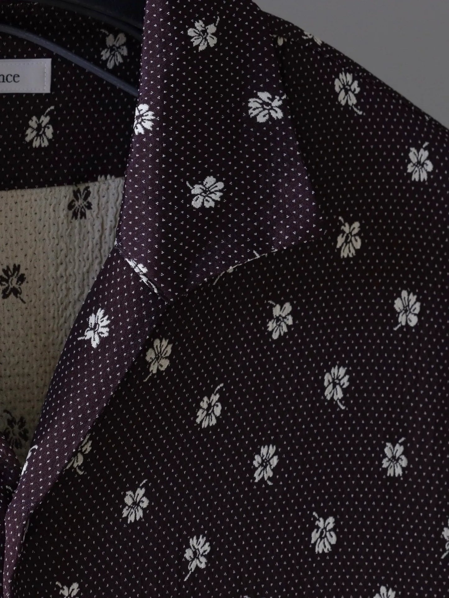 calmlence-classic-open-collar-shirt-dbrn-2