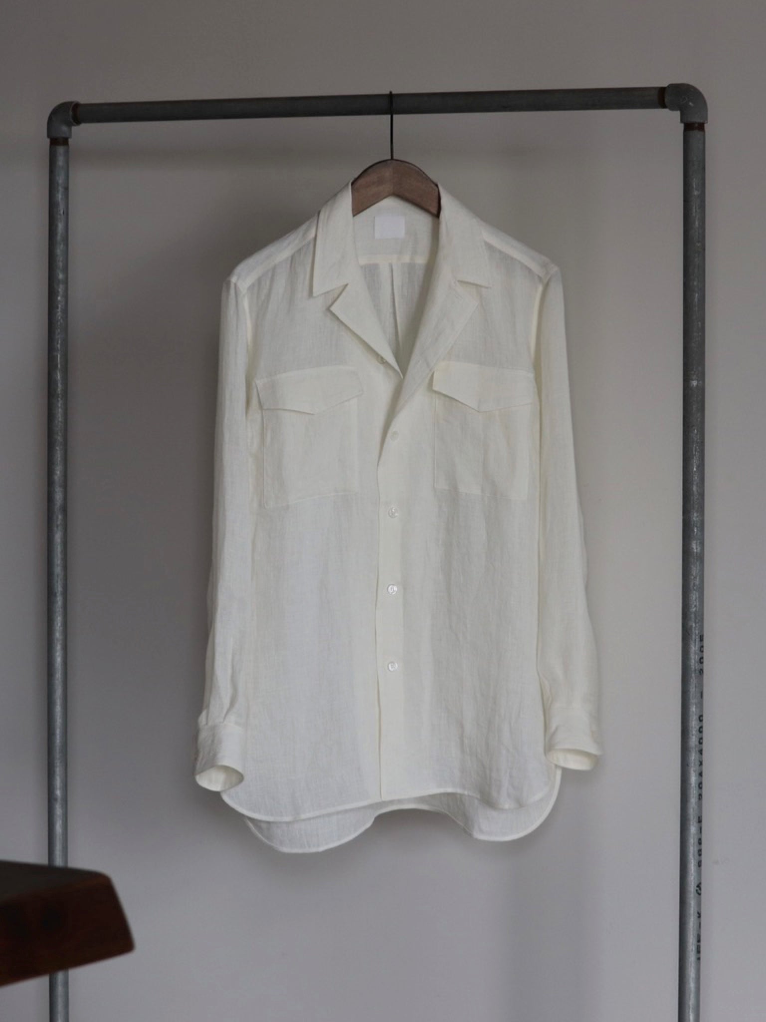 山内 ションヘルリネンツイル・テーラードカラーシャツ white | CASANOVAu0026CO (カサノヴァアンドコー) オンライン通販サイト