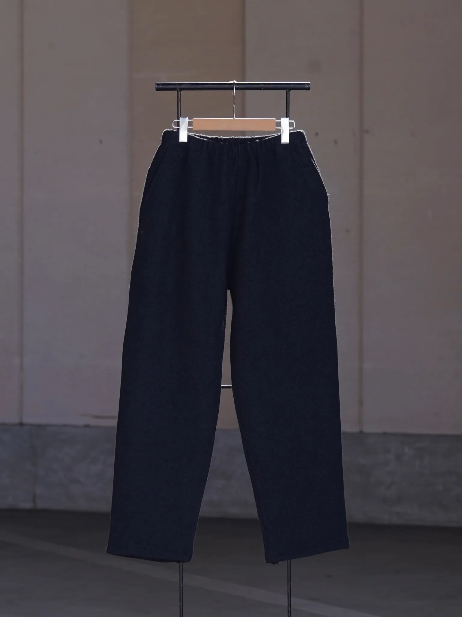 COMOLI  ウールフェルトパンツcharcoal COMOLI Wool Felt Pants CHARCOAL | CASANOVA&CO Online Store