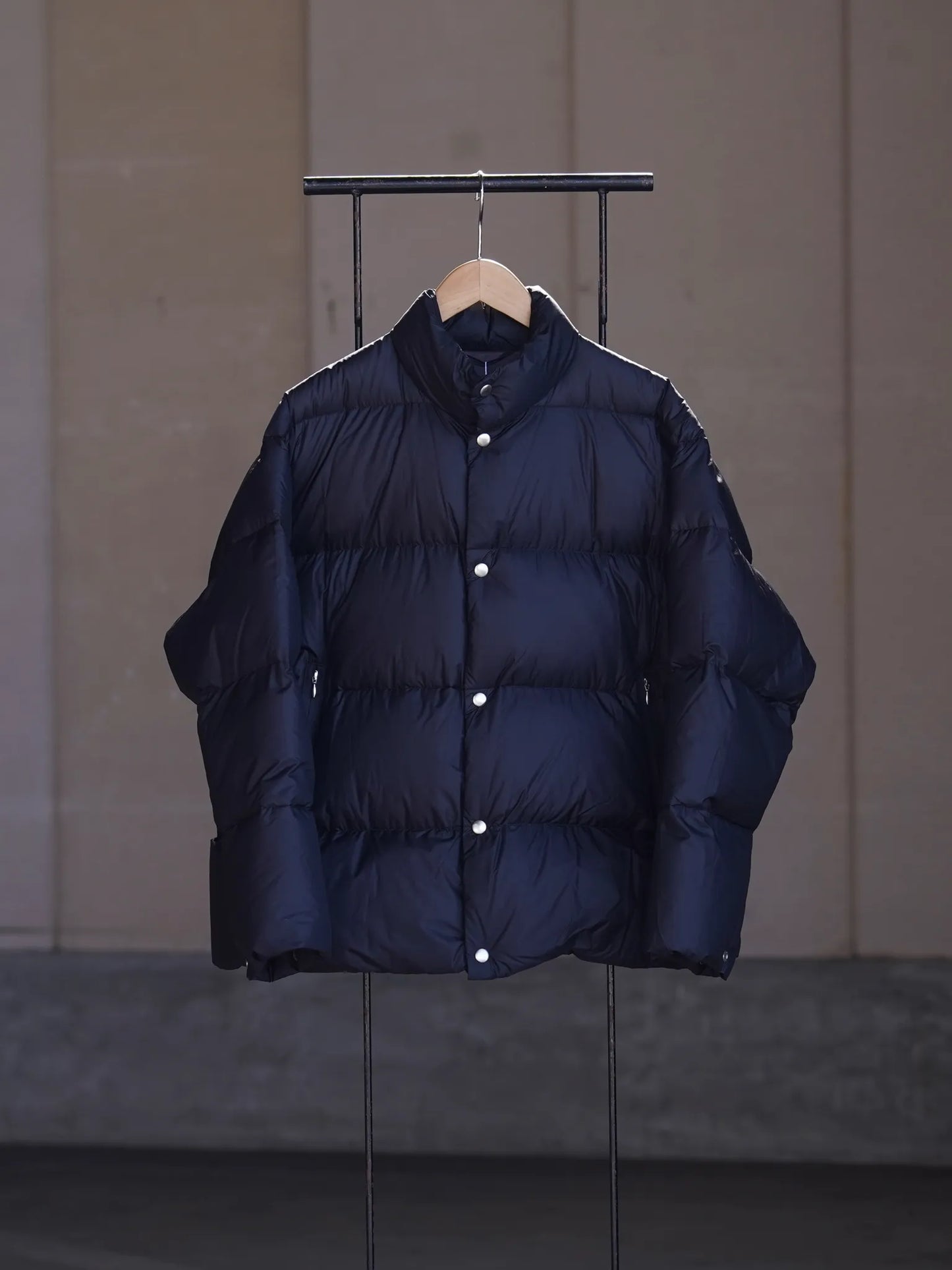 COMOLI | ダウン ジャケット BLACK