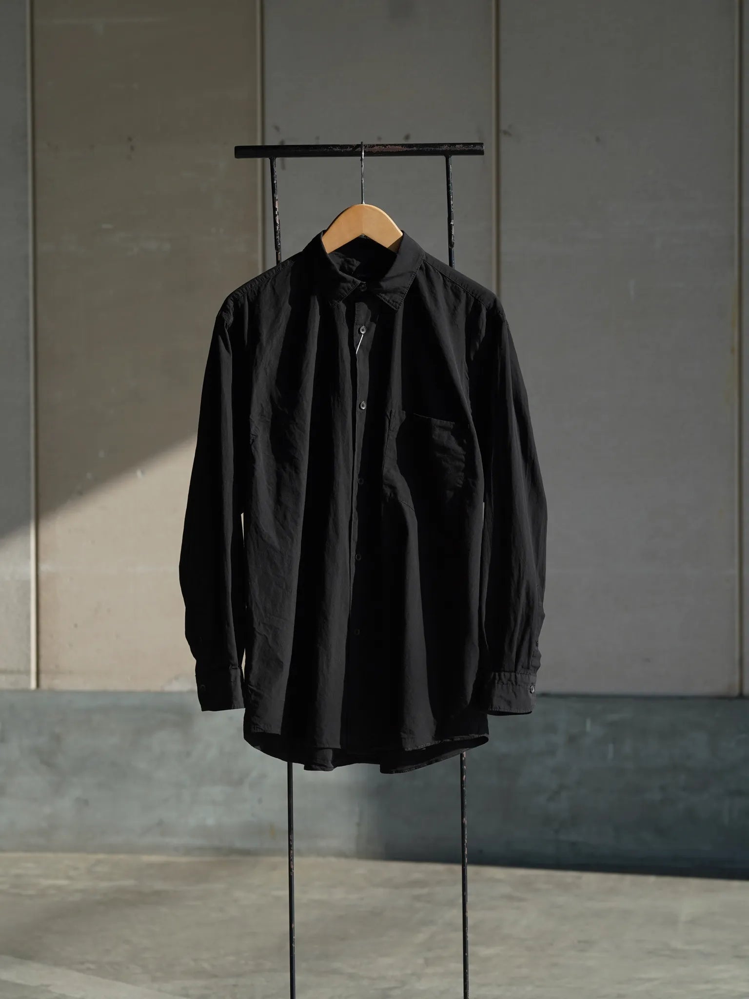 COMOLI ブラック コモリシャツ BLACK | CASANOVA&CO (カサノヴァアンド
