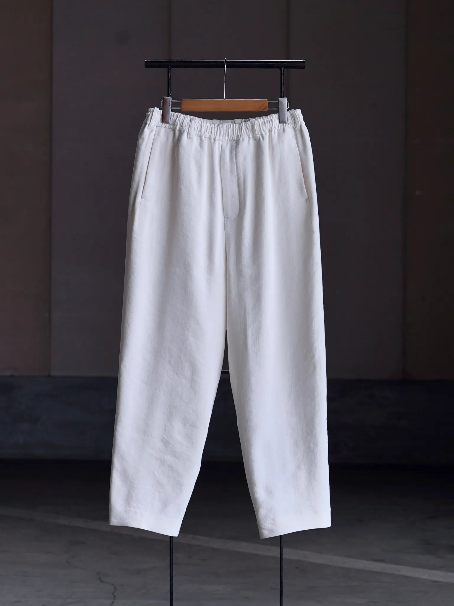 山内 ビンテージシルクリネン・ワンカットイージーパンツ off white