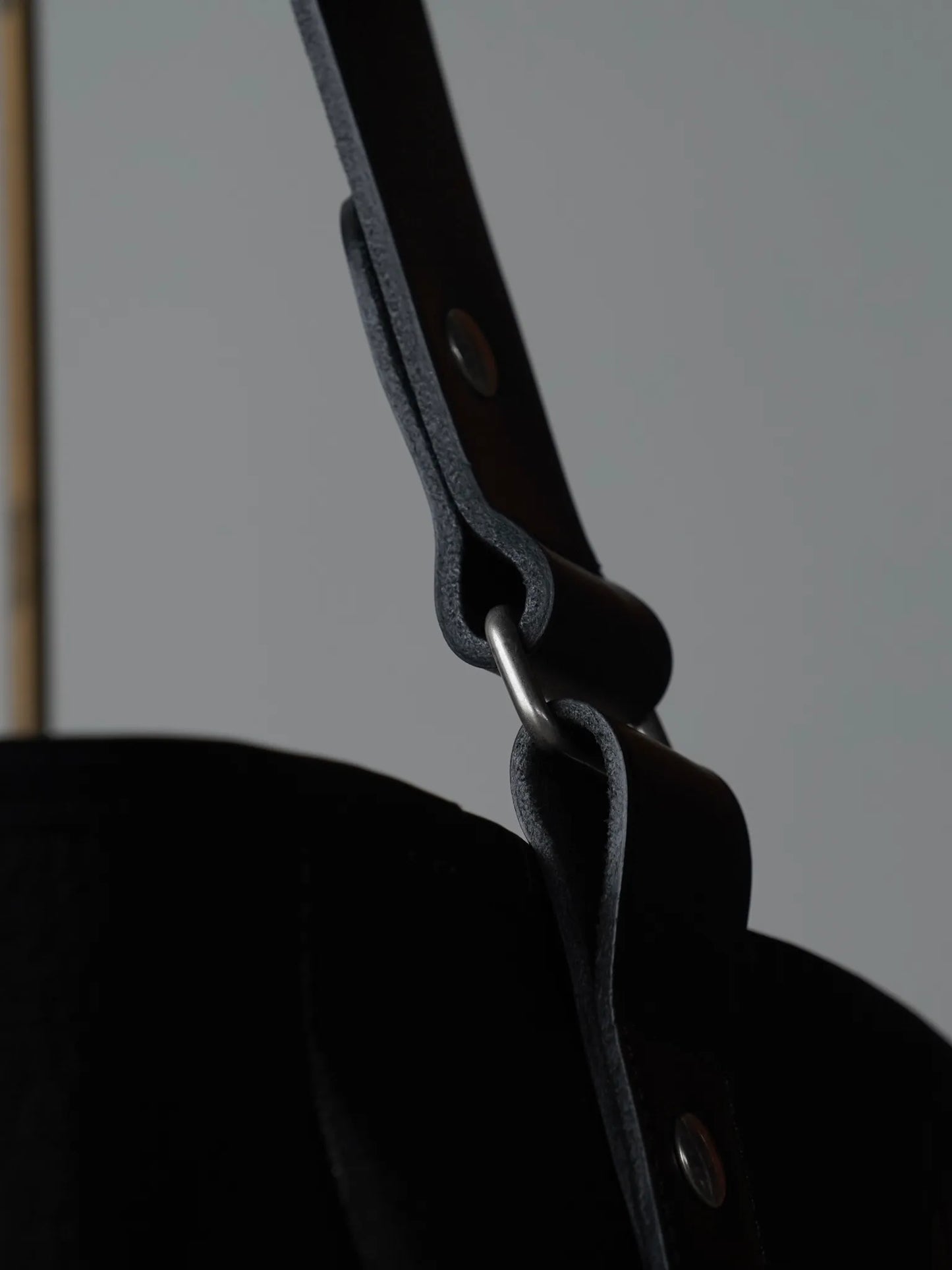 post-production-2-pockets-tote-bag-buffalo-blk-10