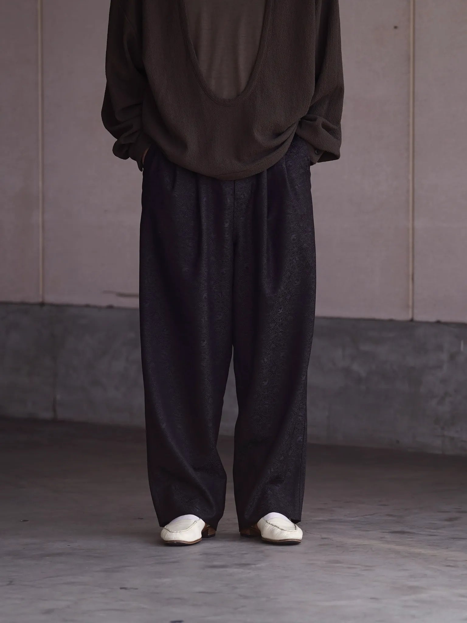 nonnotte 2-Tuck Draw Cord Wide Trousers Smoke Berry | CASANOVA&CO