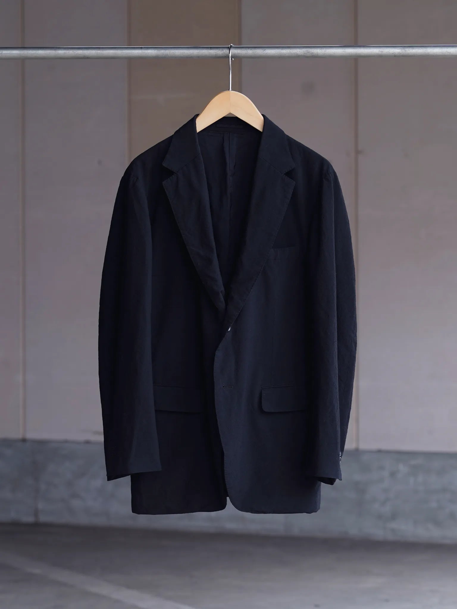 HERILL Wooltropical 2Bjacket Black | CASANOVA&CO (カサノヴァアンド