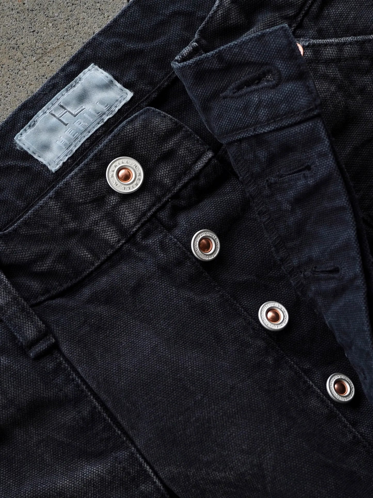 herill-duck-painterpants-black-10