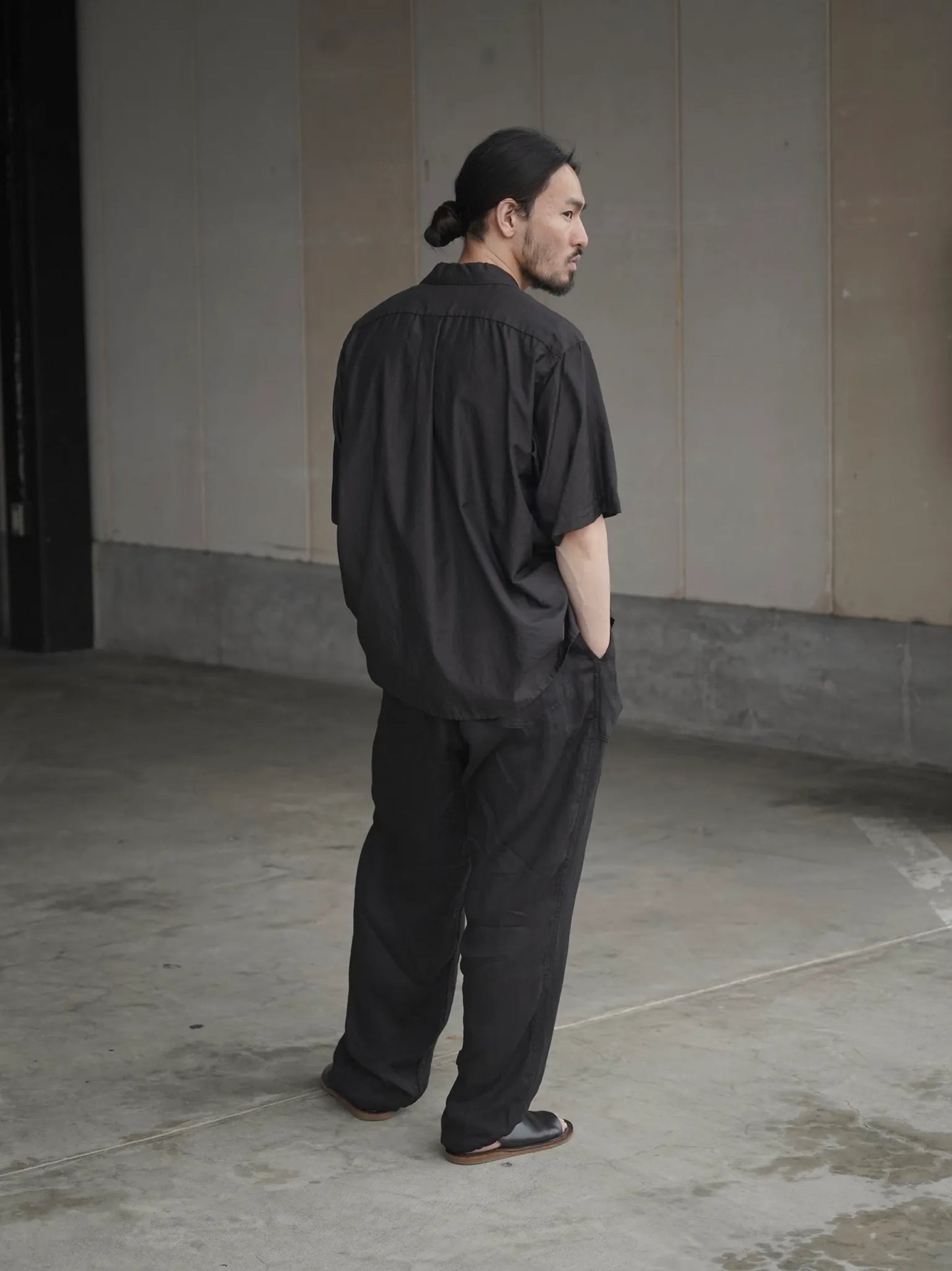COMOLI | ウールシルク 半袖オープンカラーシャツ BROWN