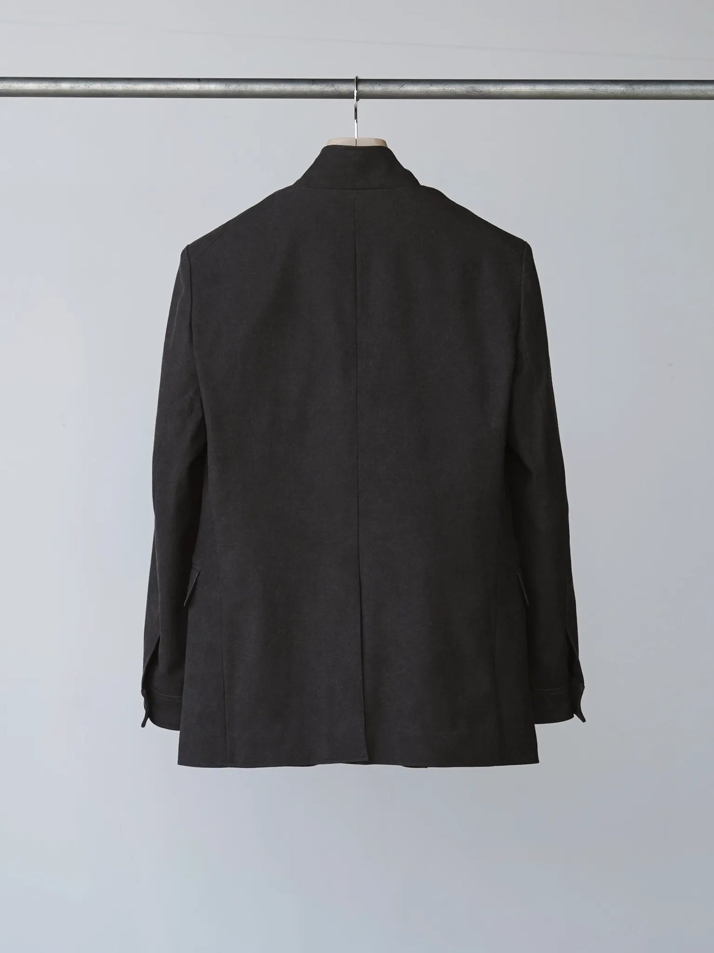 山内-泥染めツイル-スタンドカラージャケット-doro-11