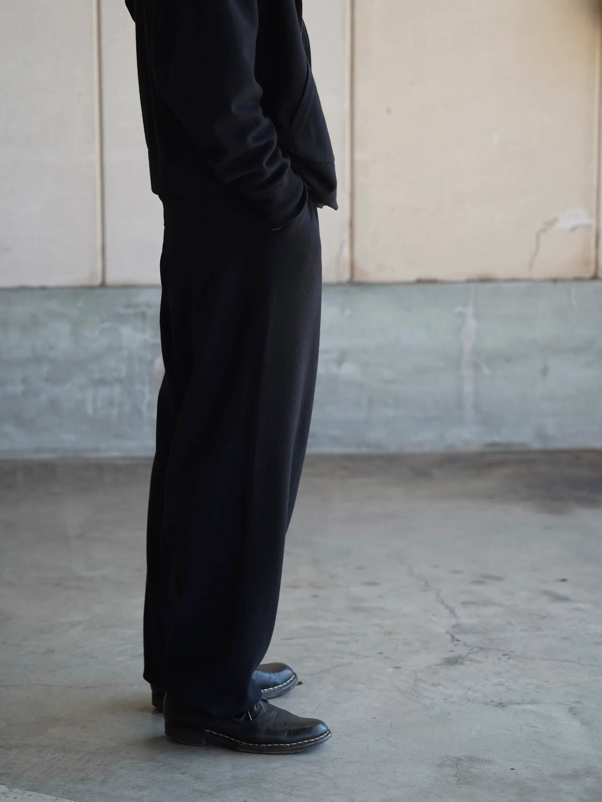COMOLI | ウールニット パンツ BLACK
