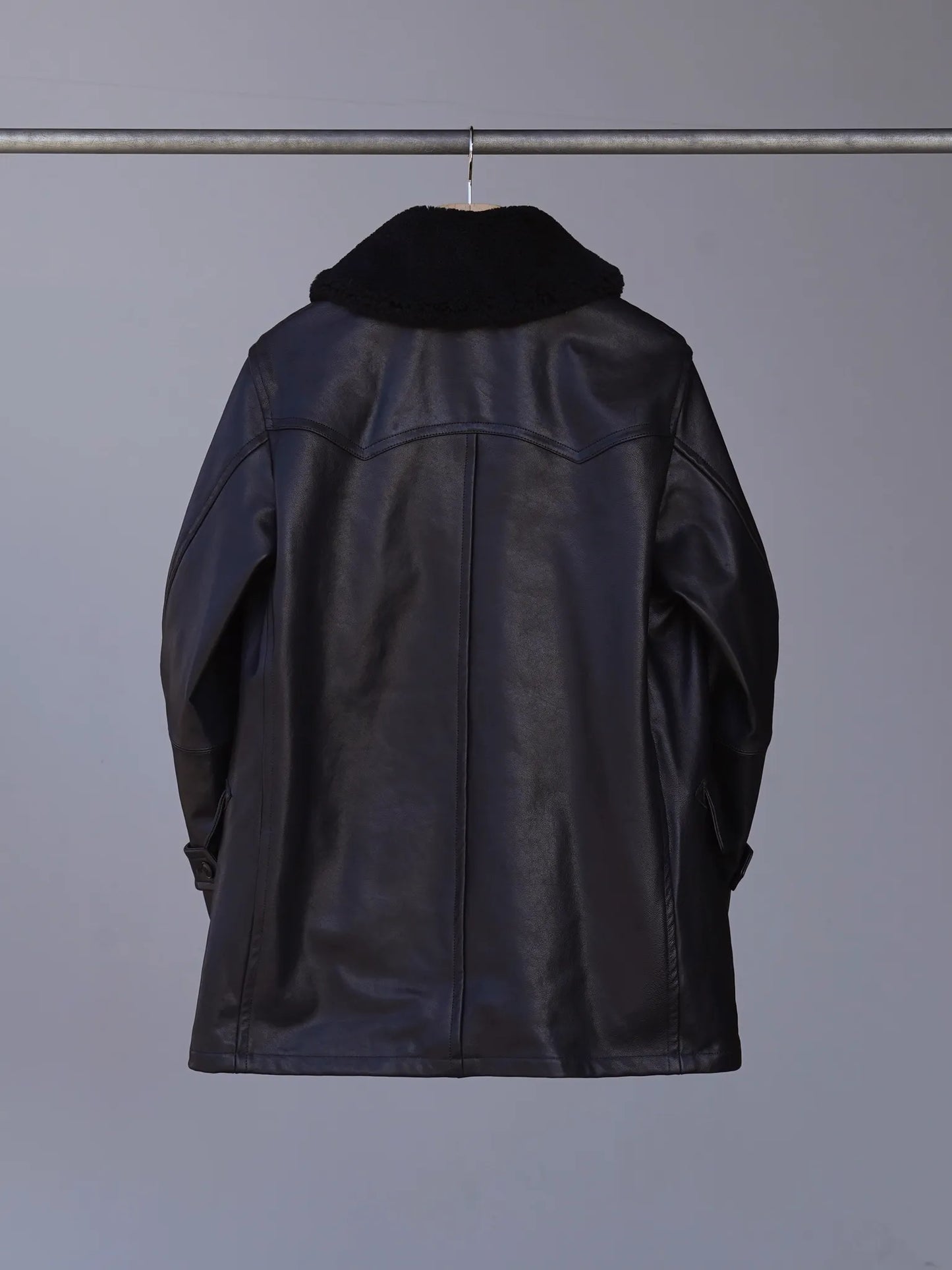 COMOLI | ラムレザー カナディアンコート BLACK