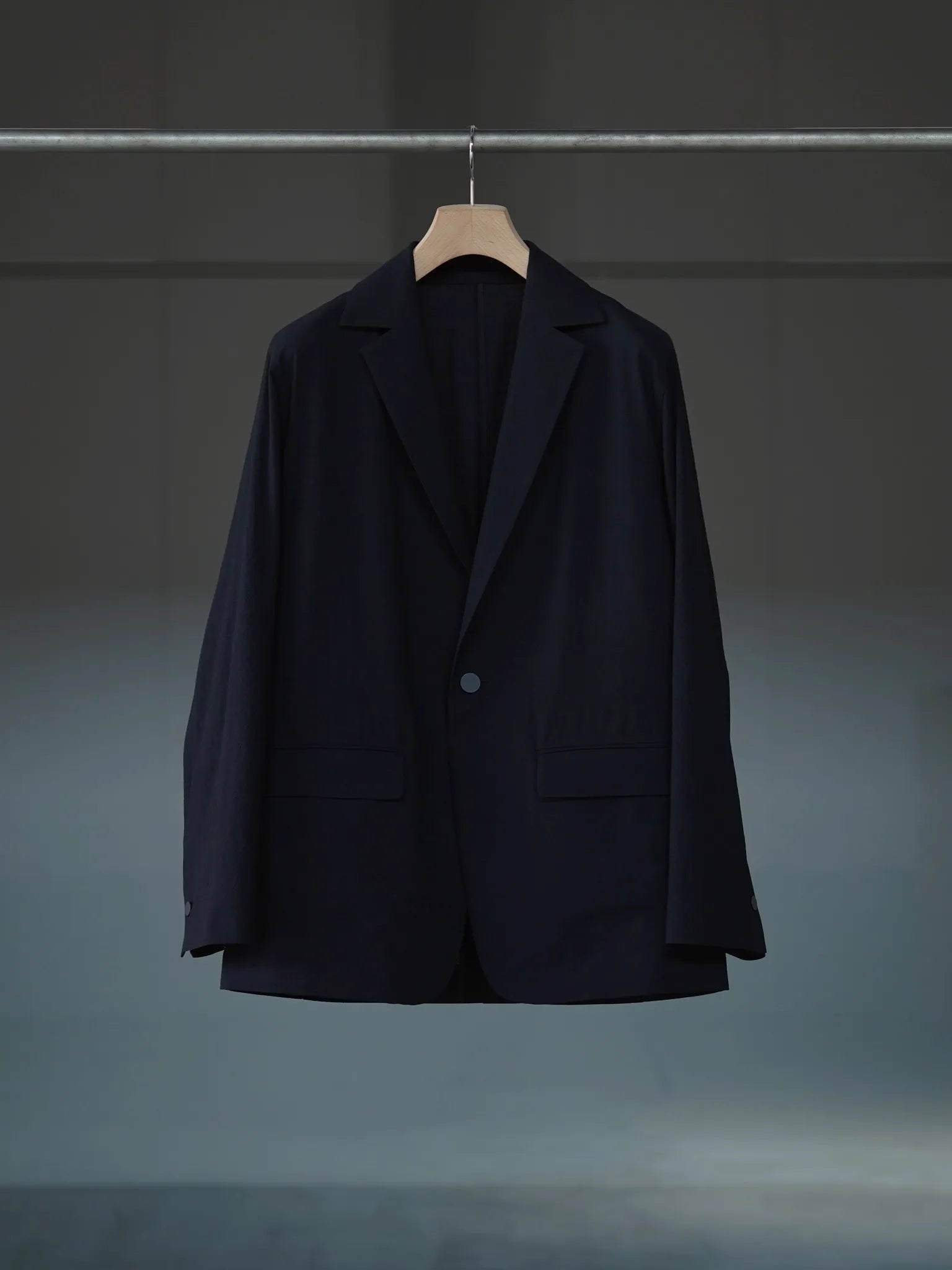 IRENISA RELAXED SHOULDER JACKET BLACK | CASANOVA&CO (カサノヴァ