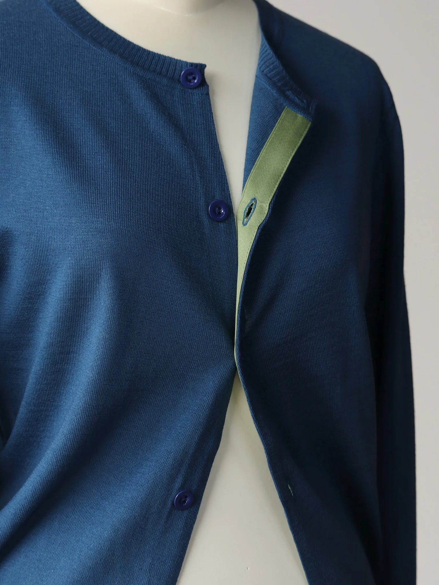 kakan-high-gauge-petit-cardigan-blue-5