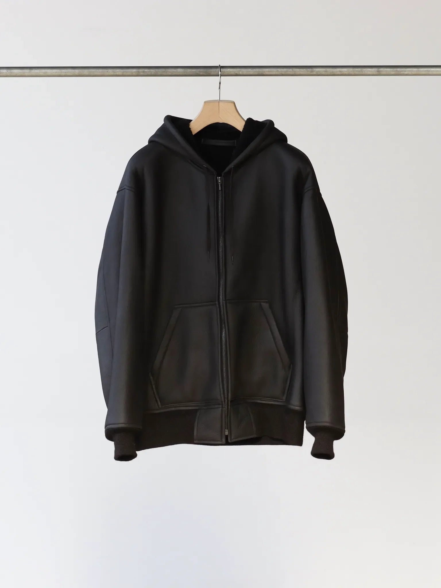 COMOLI シープスキン ジップパーカ BROWN | CASANOVA&CO (カサノヴァ COMOLI シープスキン ジップパーカ BROWN | CASANOVA&CO (カサノヴァ