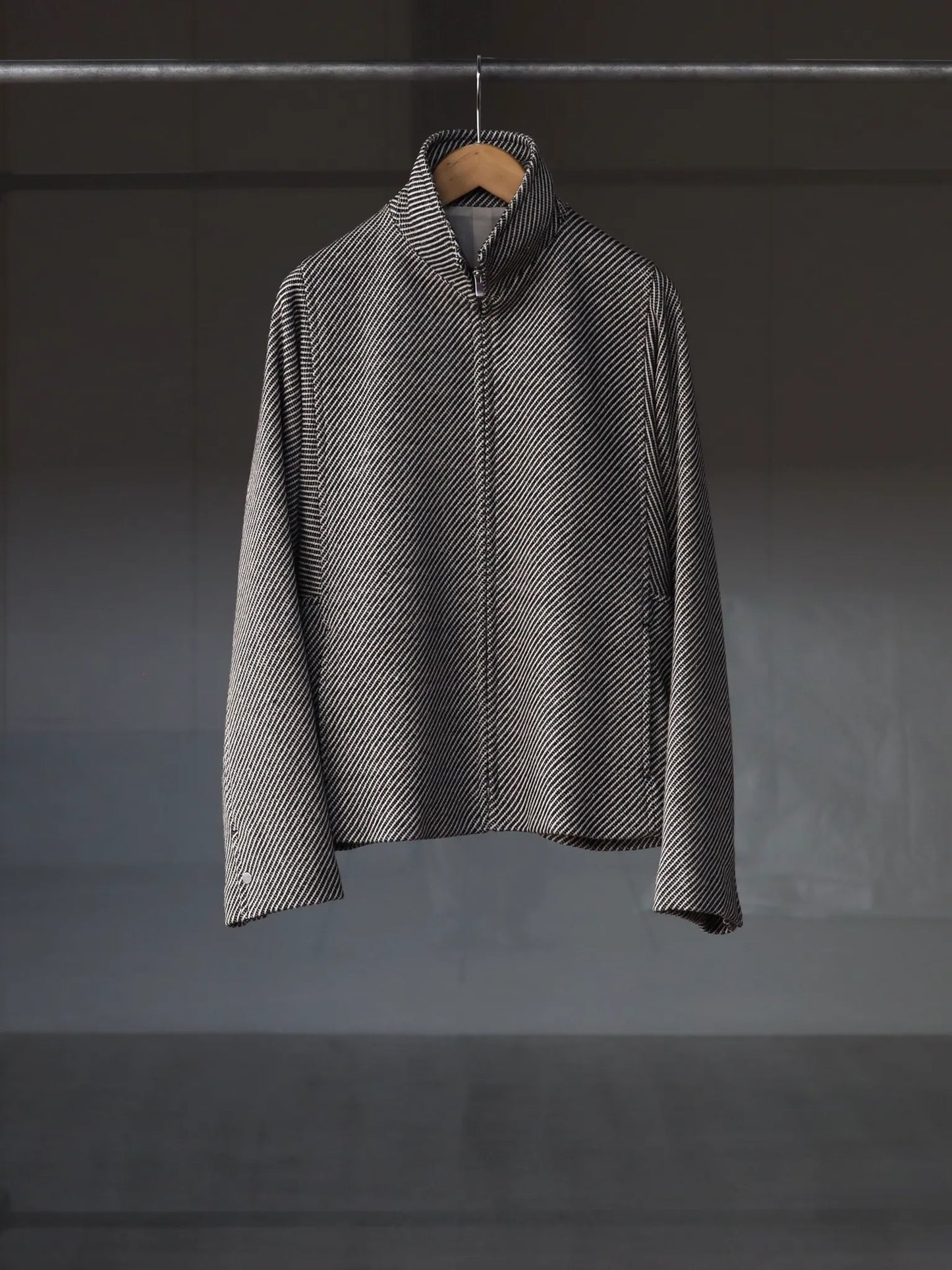 irenisa-modified-sleeve-zip-blouson-black-mix-1