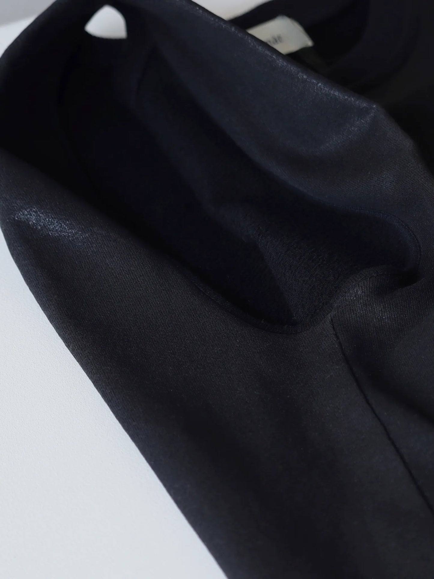 nomat-puff-tank-top-black-paint-black-3