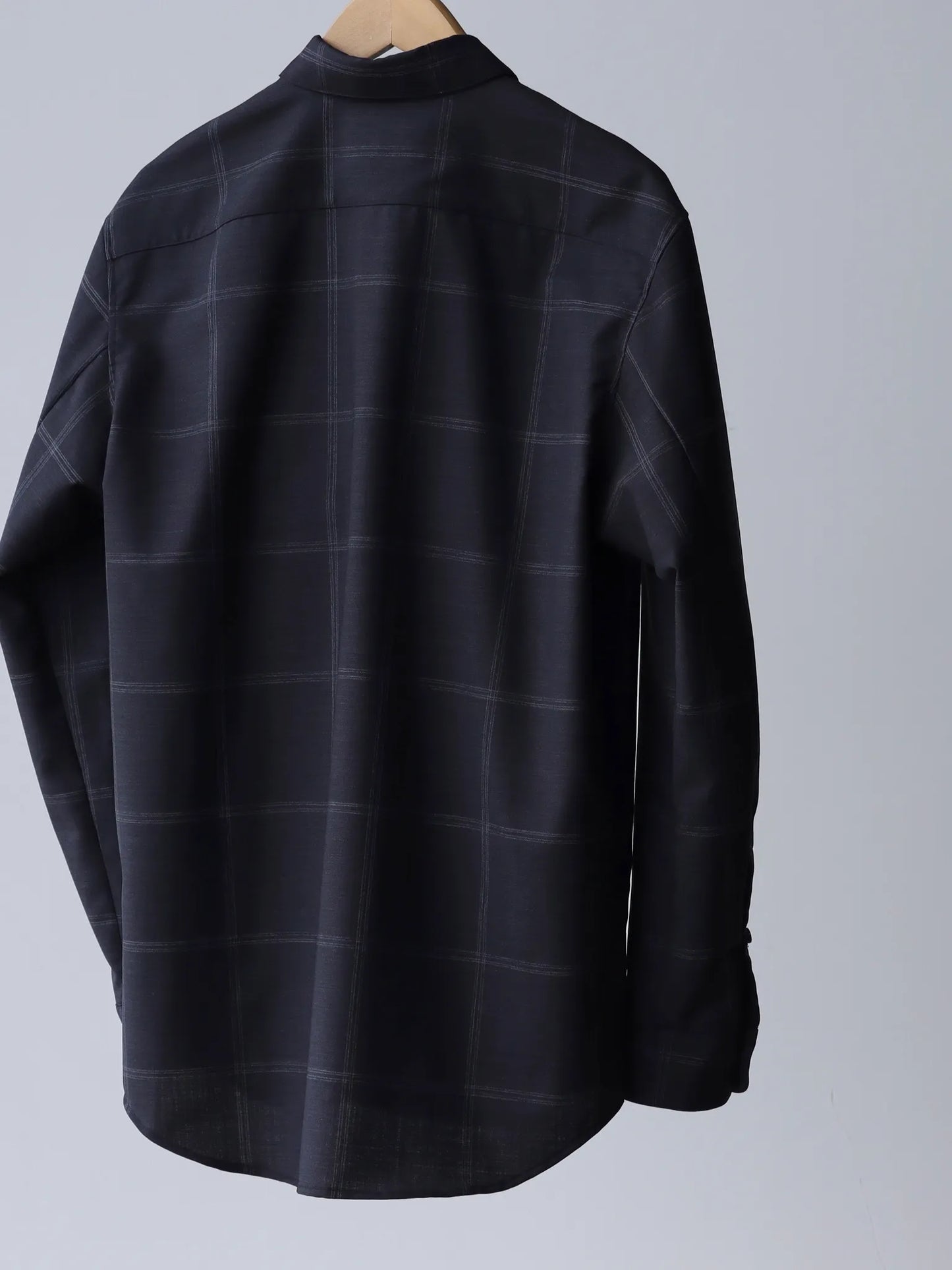 山内-ノーミュールシングウール-ビッグウィンドウペンシャツ-羽衿付き-black-check-7