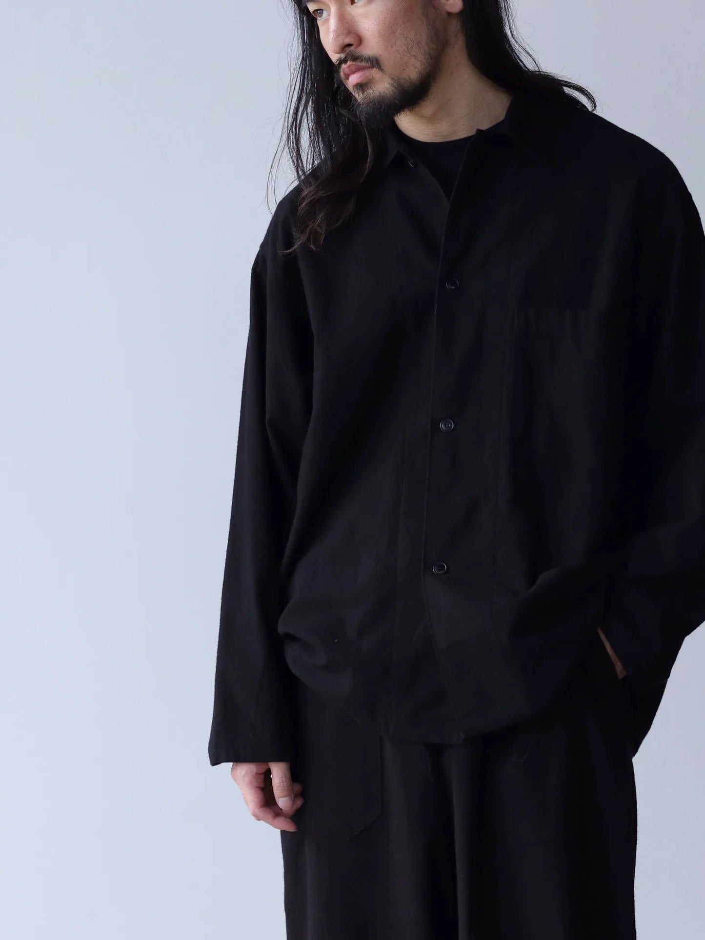 comoli-コットンネル-シャツジャケット-black-5