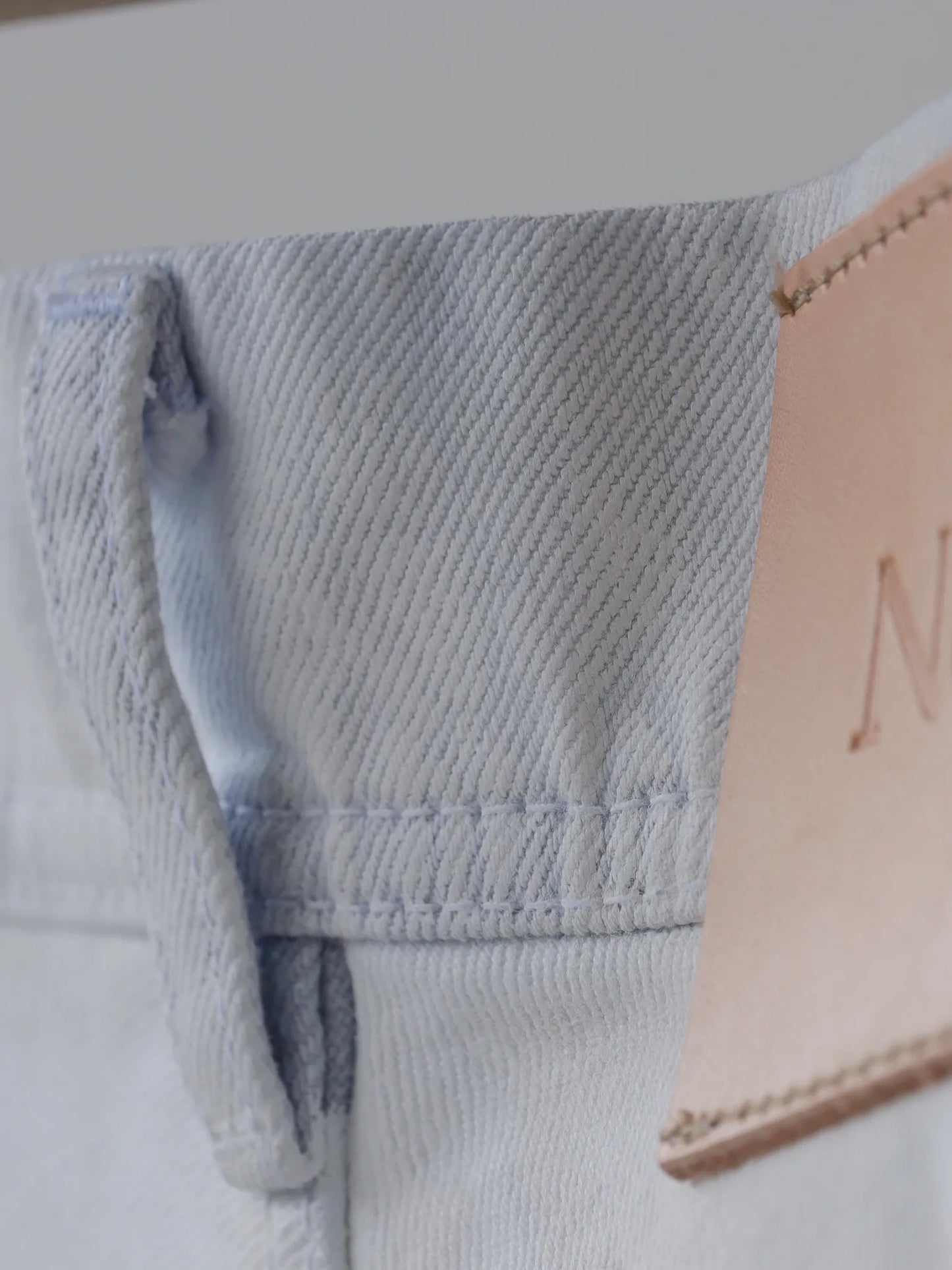 nomat-curve-pants-paint-extreme-bleach-snow-white-10