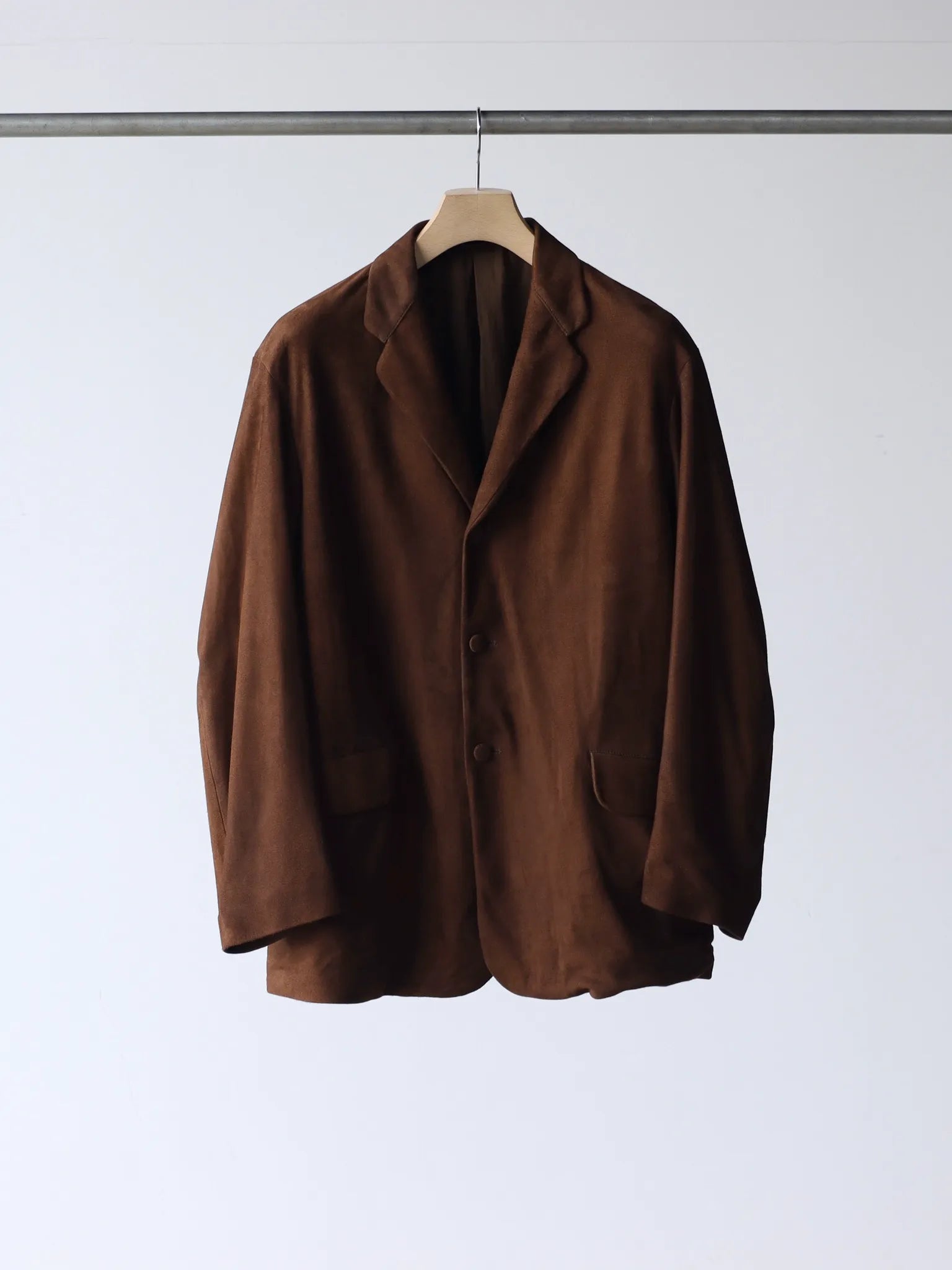 COMOLI スエード ジャケット BROWN | CASANOVA&CO (カサノヴァ COMOLI スエード ジャケット BROWN | CASANOVA&CO (カサノヴァ