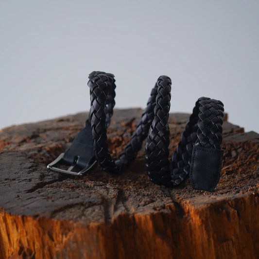 PETROSOLAUM サンダルとメッシュベルト