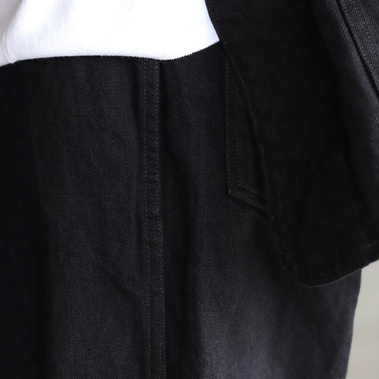 COMOLIの新ブラックデニム