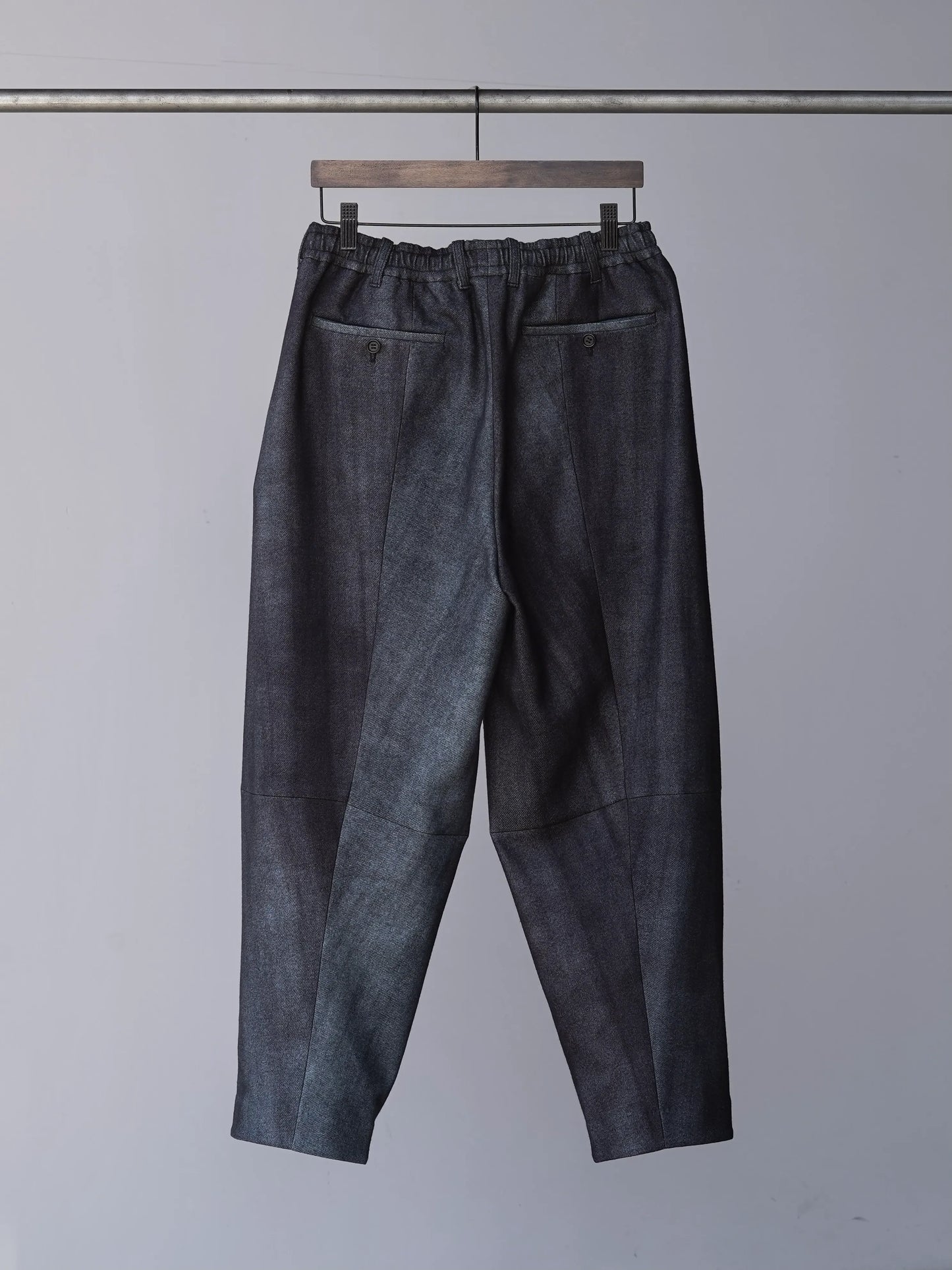 山内-アーバン染め-ワンカットイージーパンツ-urban-black-2