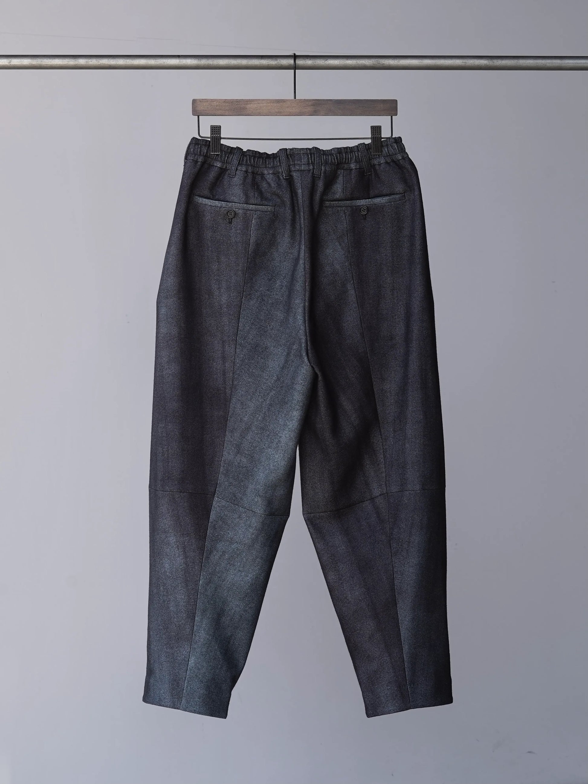 山内-アーバン染め-ワンカットイージーパンツ-urban-black-2