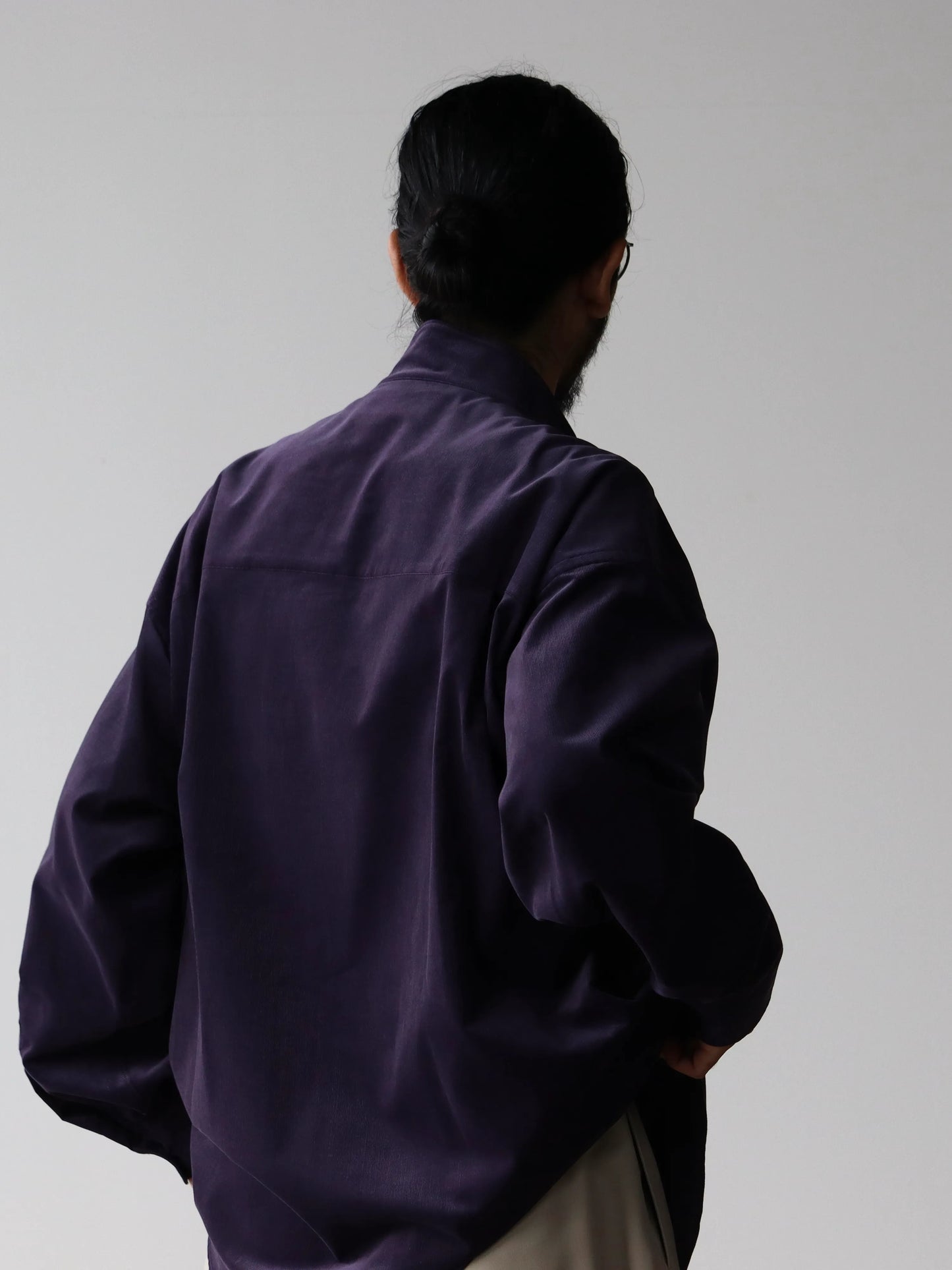 graphpaper-suvin-corduroy-stand-collar-shirt-purple-3