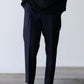 graphpaper-scale-off-wool-tapered-slacks-navy-2