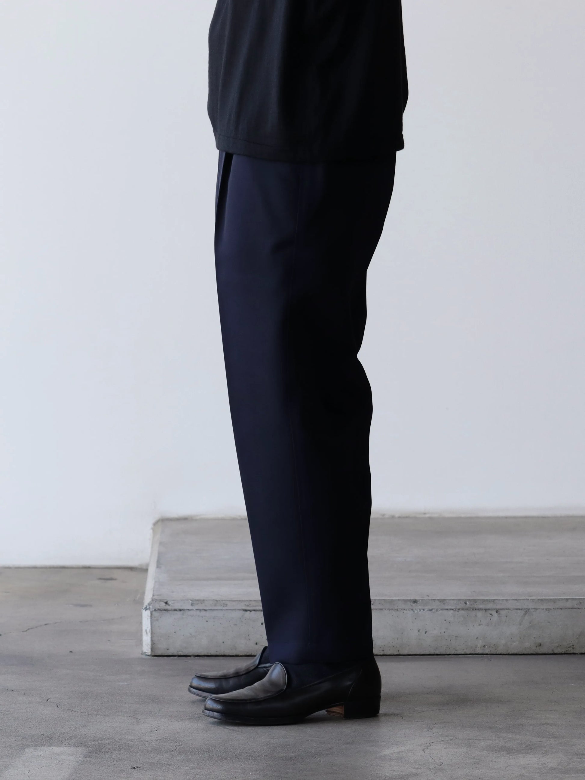 Graphpaper | Scale Off Wool Tapered Slacks NAVY