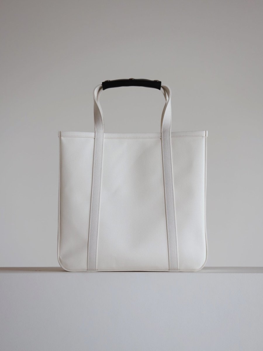 chacoli-frame-tote-01-white-3