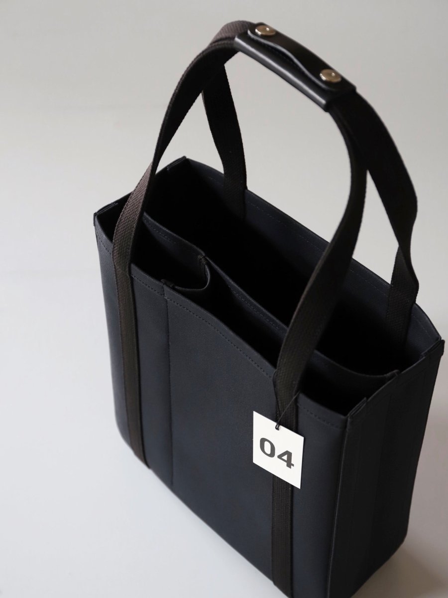 CHACOLI | FRAME TOTE 04 BLACK