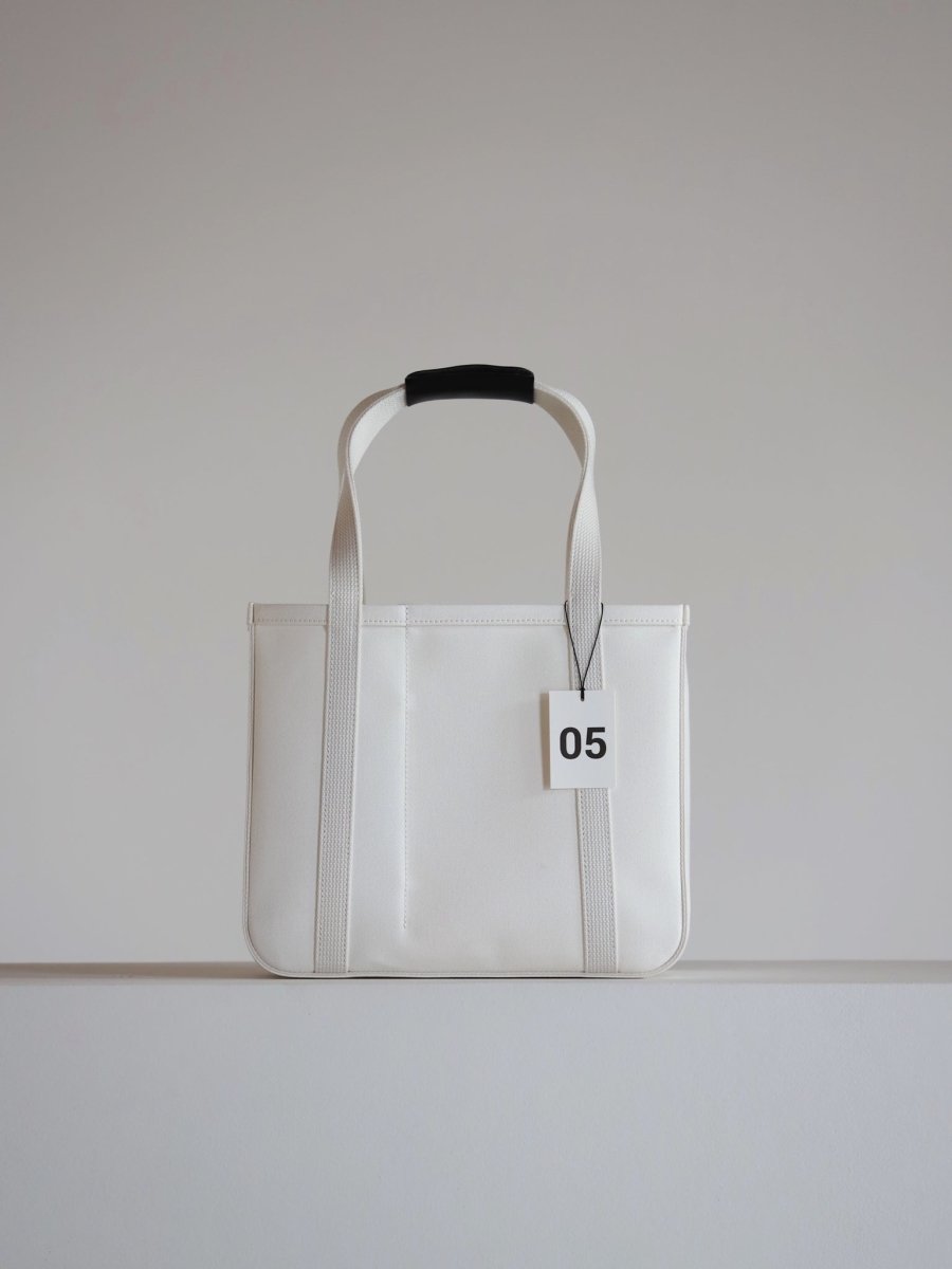 chacoli-frame-tote-05-white-1