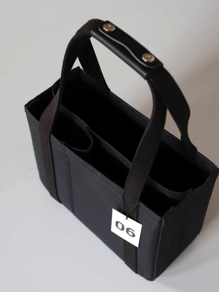 CHACOLI | FRAME TOTE 06 BLACK