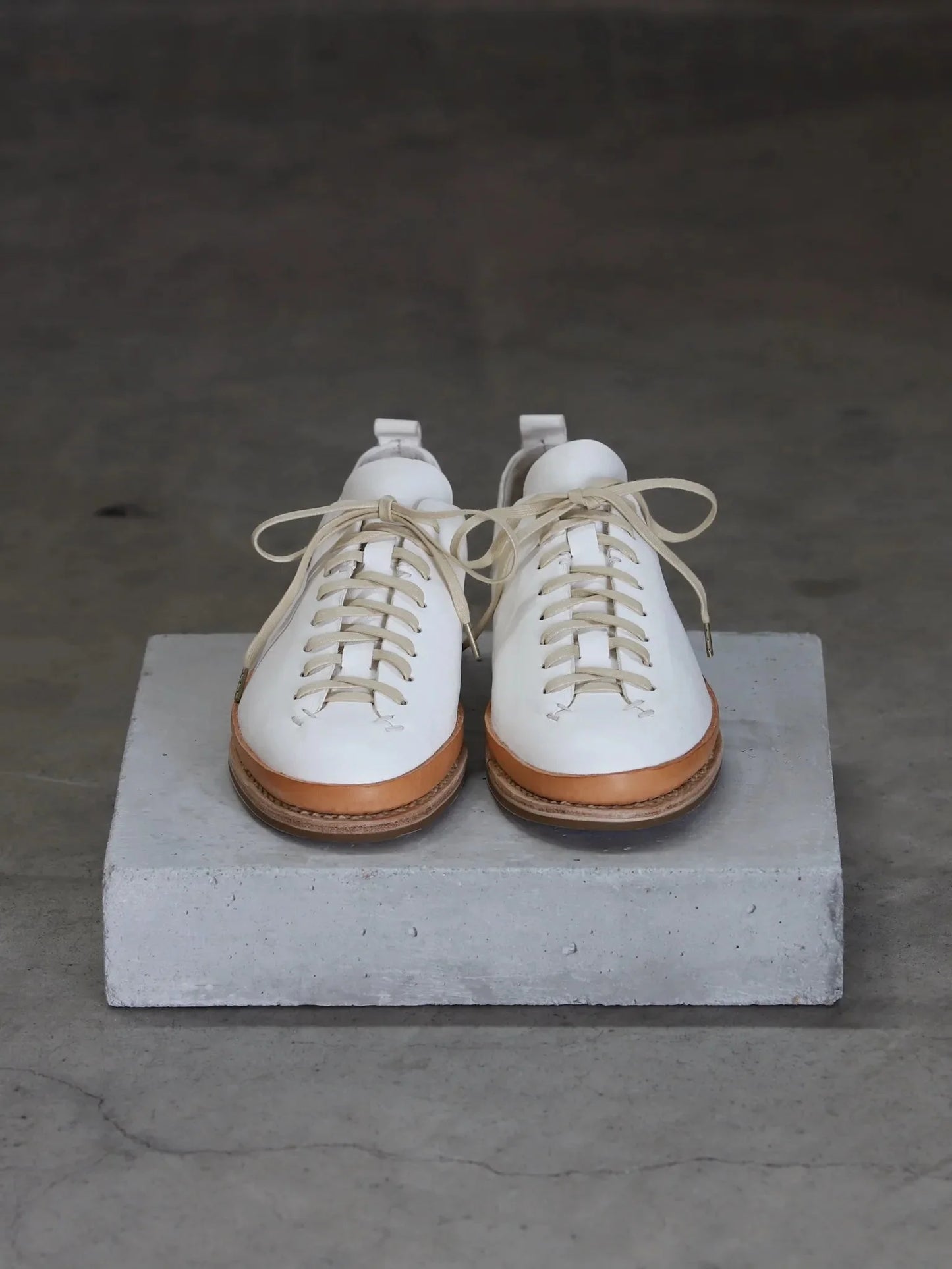 feit-goodyear-low-white-2