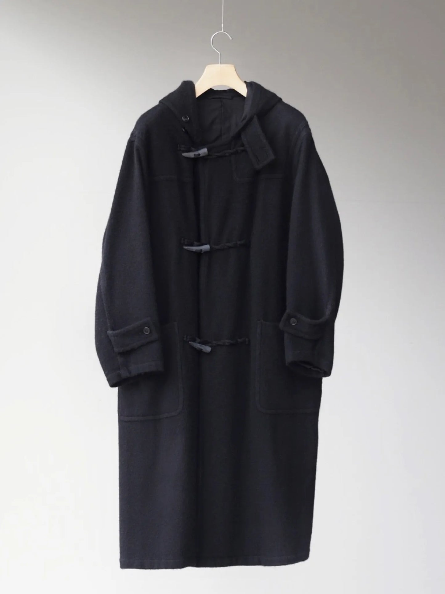 comoli-カシミヤ-ダッフルコート-black-1