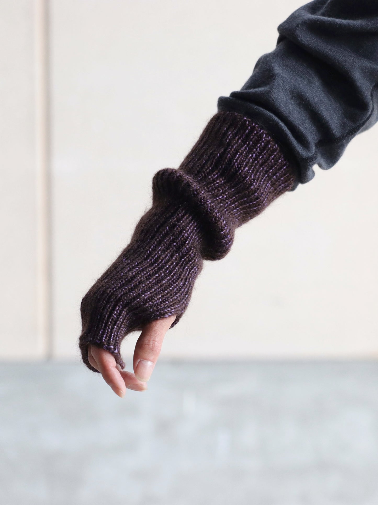 MOTHER HAND artisan | ARM WARMER CASANOVA BROWN