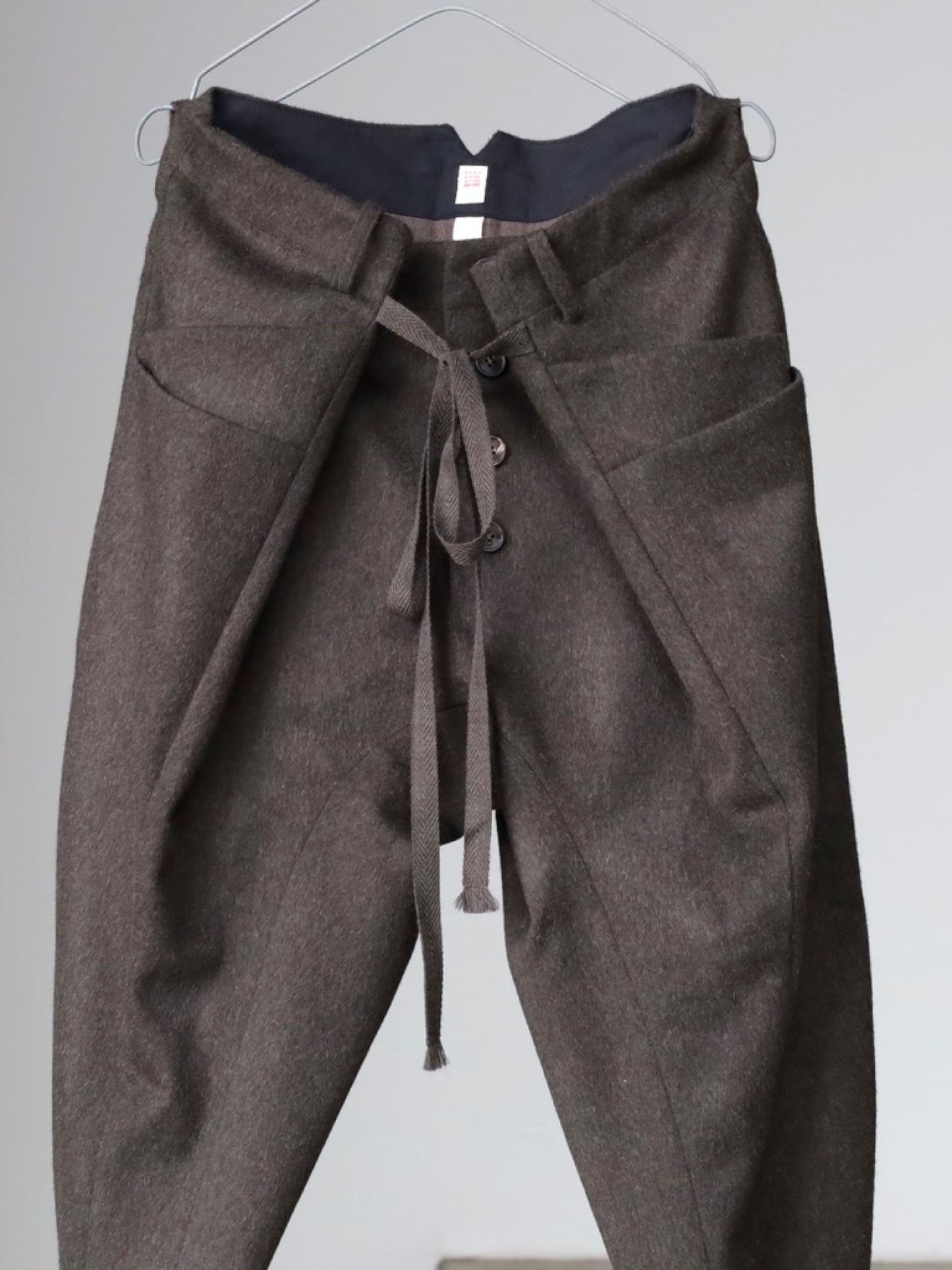 seventyfive | Tapered Trousers with Beltloop Marsh