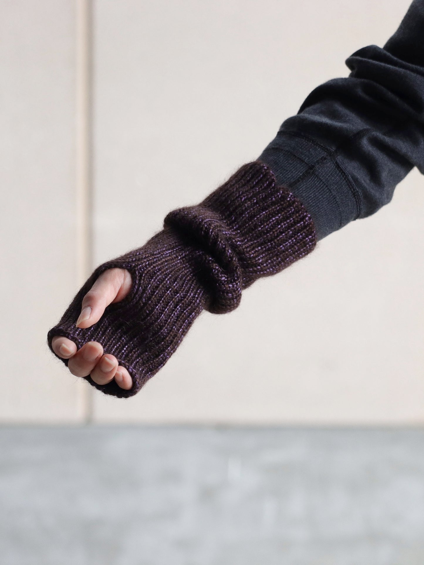 MOTHER HAND artisan | ARM WARMER CASANOVA BROWN