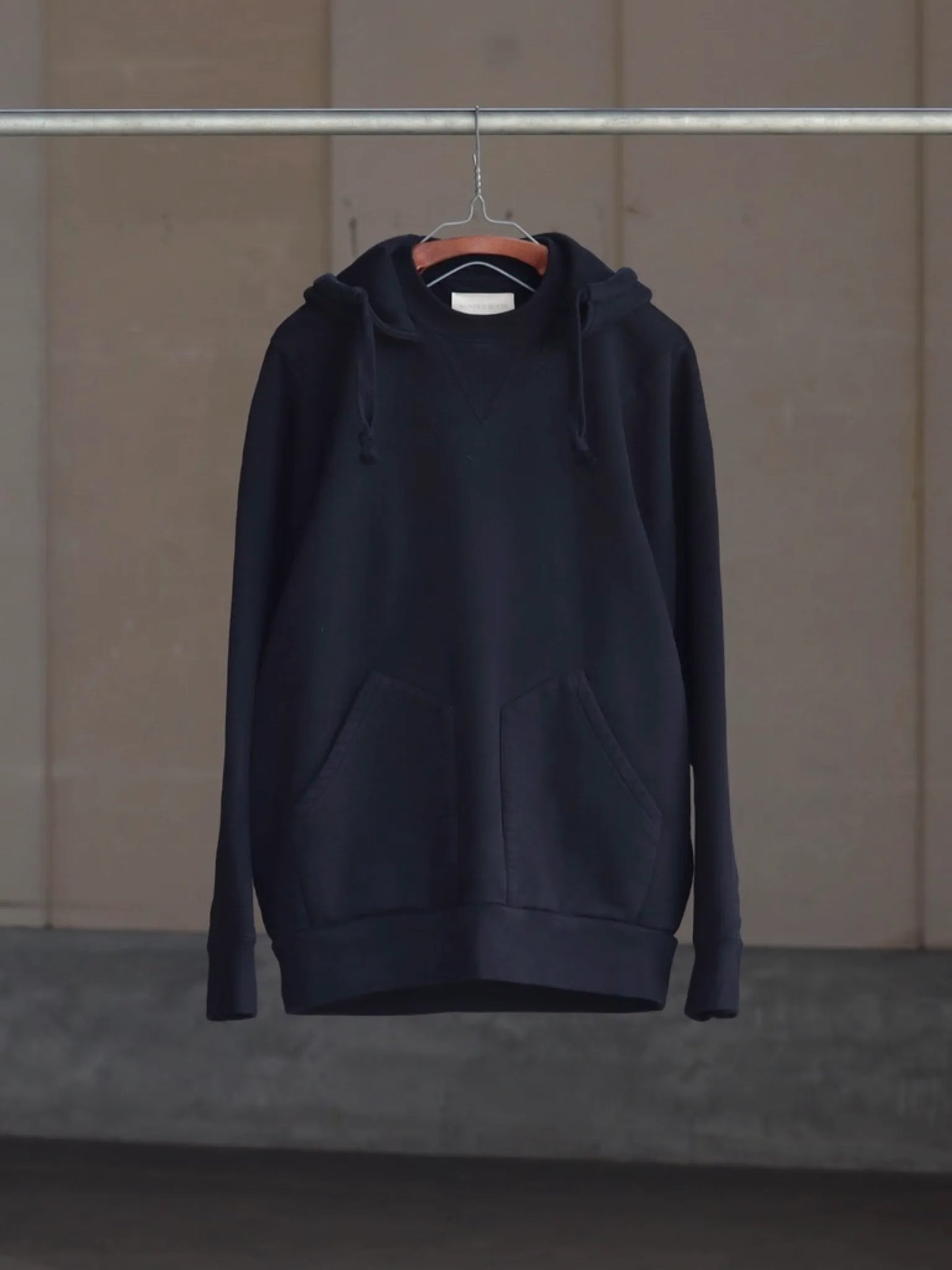 WONDER ROOM | "WHALE" Atozuke Hoodie black