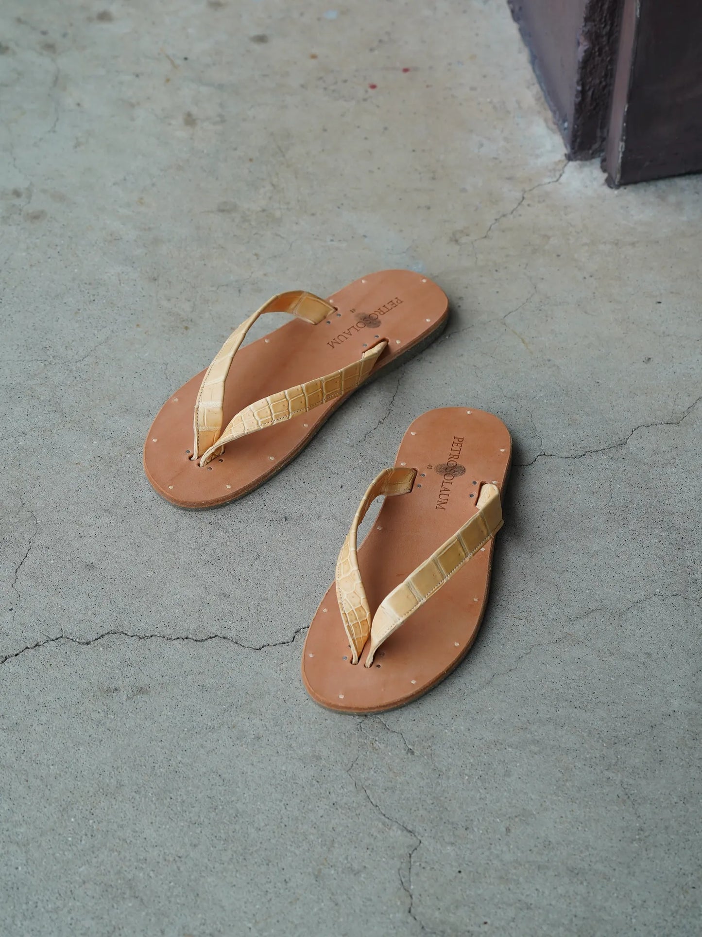 PETROSOLAUM | B-sandals natural