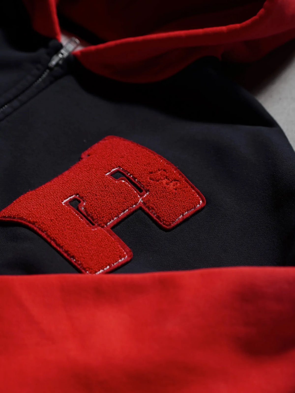 ERL | VARSITY HOODIE BLACK RED