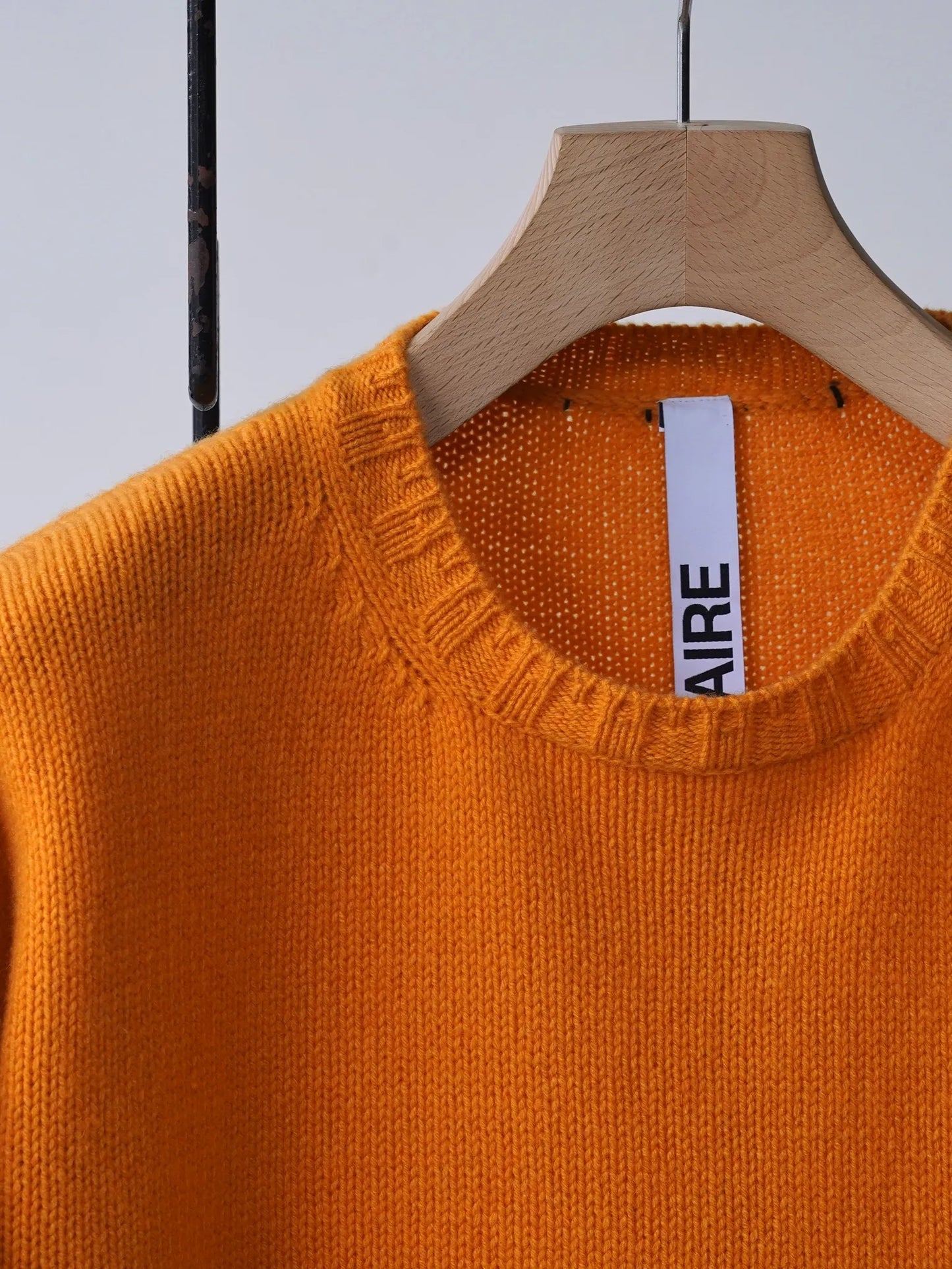 bestiaire-boxy-crewneck-orange-3