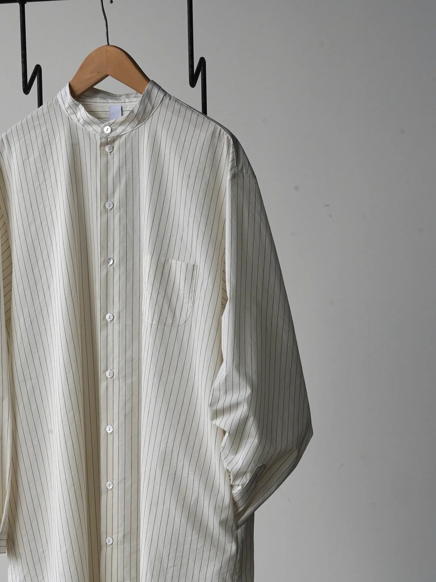 bestiaire-long-pocket-shirt-striped-9