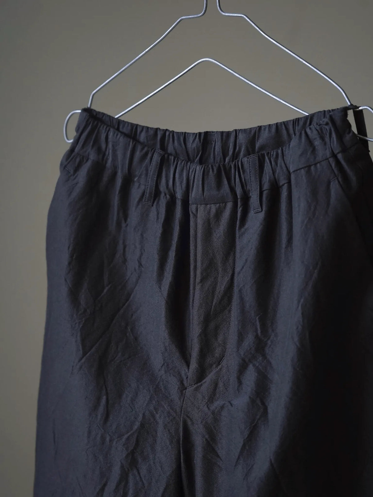 calmlence | NO PLEATED EASY STRAIGHT DBRN