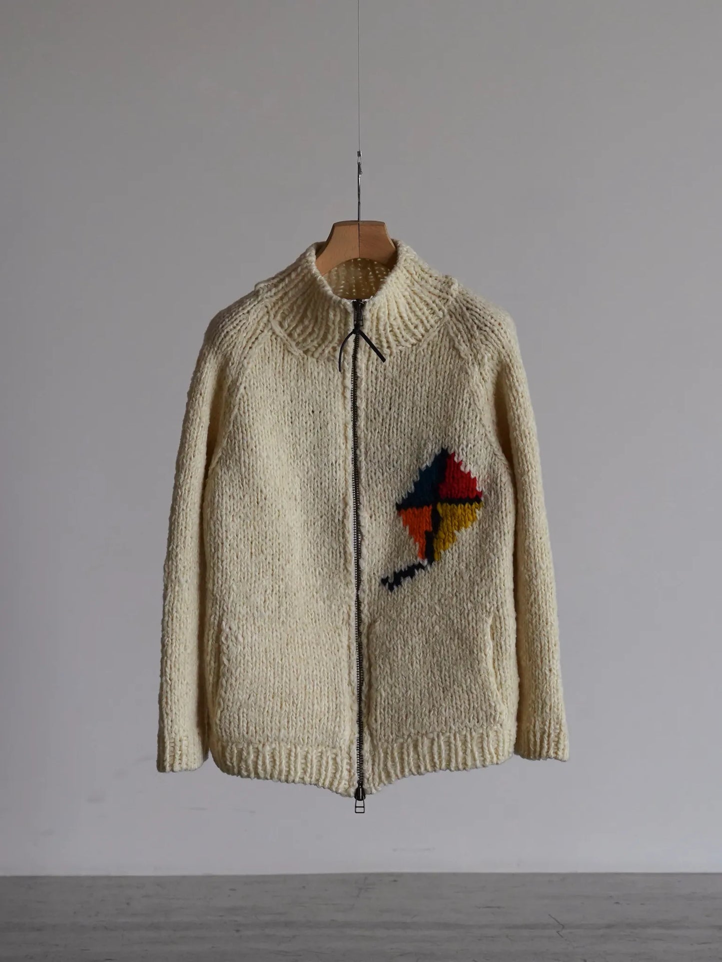 kakan-kite-drivers-cowichan-white-2